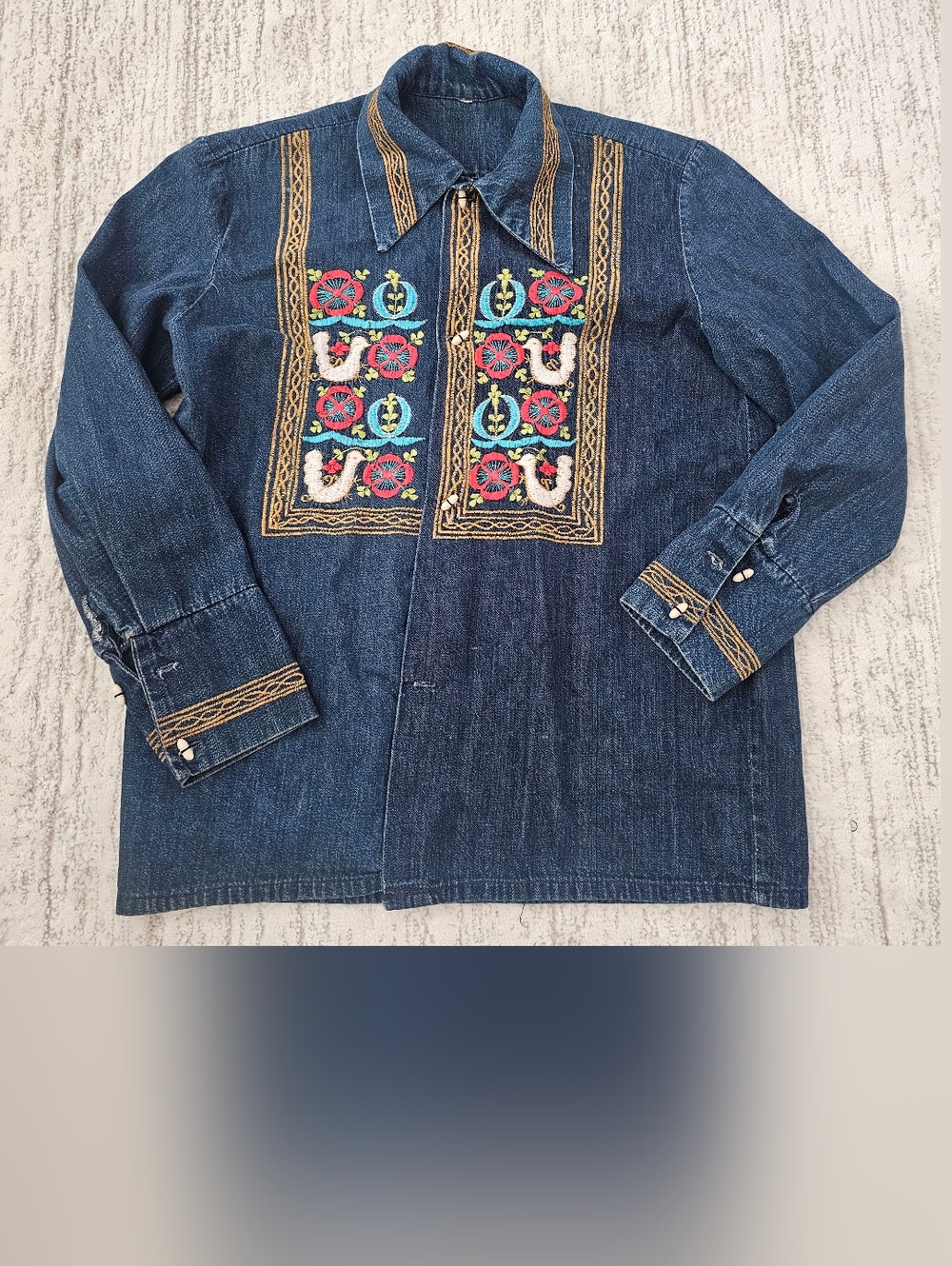 Vintage 60s Embroidered Denim Shirt Jacket M